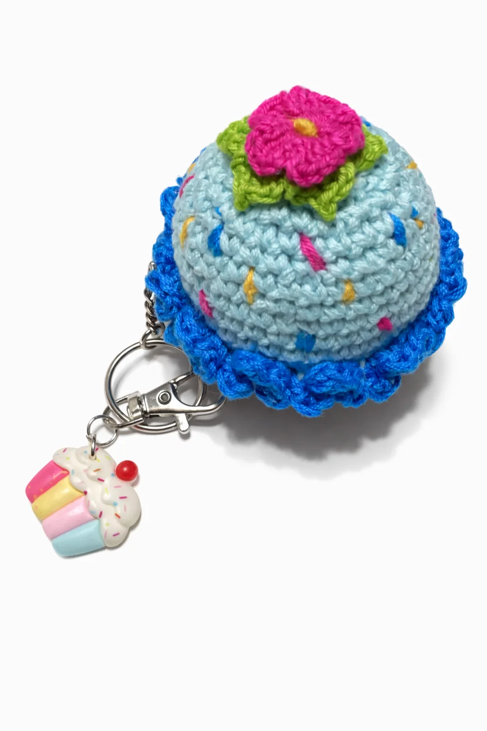 Cupcake azul tejido a mano